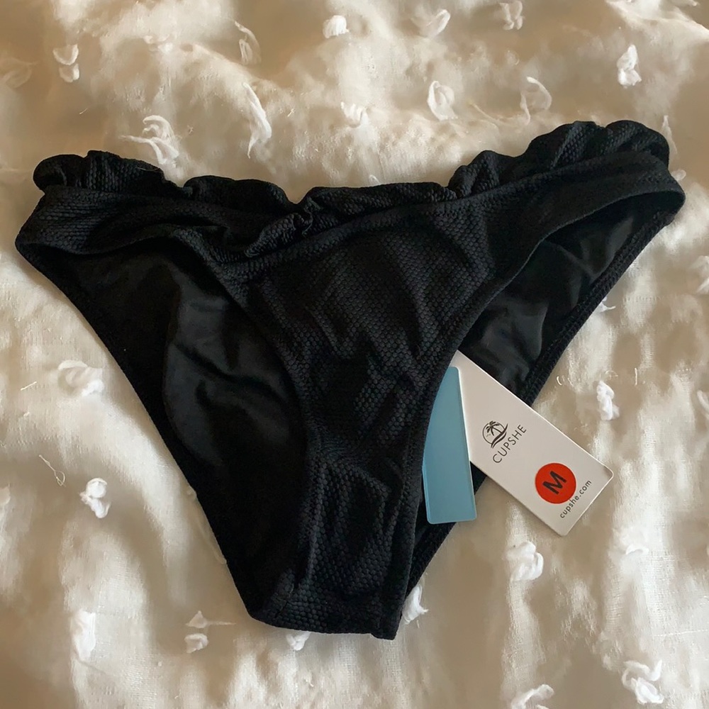 CUPSHE bikini bottoms M